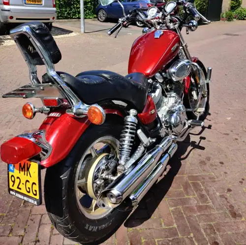 Yamaha motorfiets reinigen en chrome poetsen